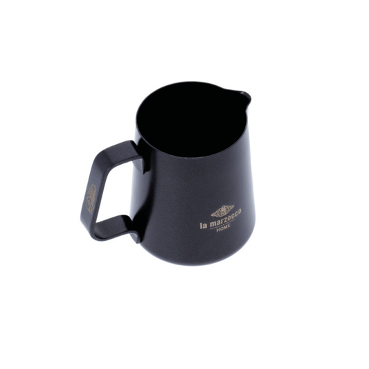 La Marzocco Home Svart Pitcher 600ml - rRebel Coffee Works NO